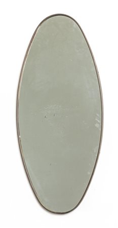 UNO SPECCHIO DA PARETE, anni '50. <br>Ottone, 