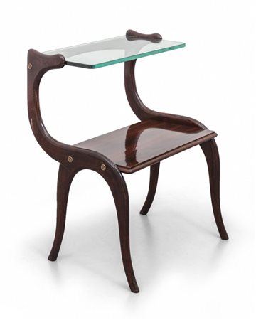 UN TAVOLINO PORTA TELEFONO, anni '50. <br>Legno 