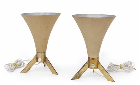  DUE LAMPADE DA TAVOLO, anni '50. <br>Ottone, 