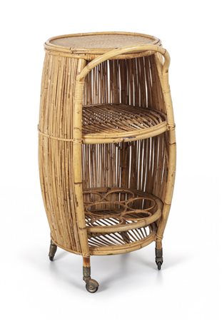 UN CARRELLO-BAR, anni '60. <br>Bambù, giunco e 