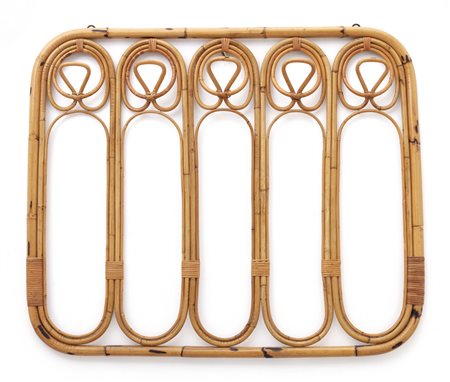 UN APPENDIABITI DA PARETE, anni '60<br>malacca, 