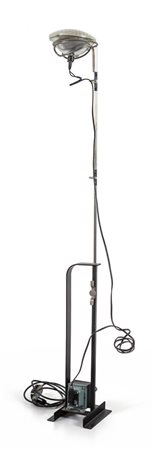 ACHILLE e PIER GIACOMO CASTIGLIONI<br>Una lampada 