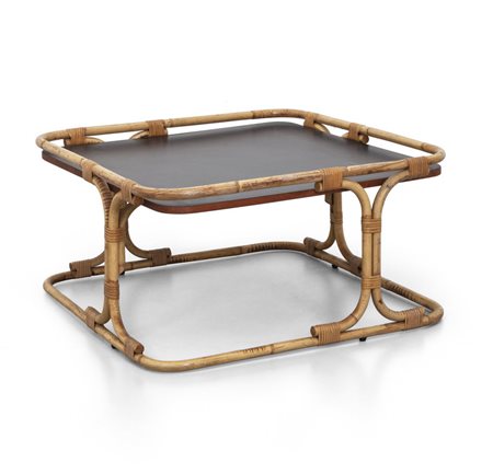 TITO AGNOLI<br>Un tavolino 'Bt 3' per PIERANTONIO 