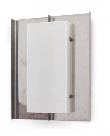 UNA LAMPADA DA PARETE, anni '70. <br>Ottone 