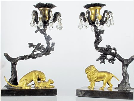 Periodo Calo X Coppia di candelabri Bronzo e cristallo Altezza 24.5 cm, base...