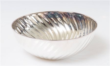 CASSETTI, Firenze Ciotola in argento 800 con scatola originale. Accompagnata...