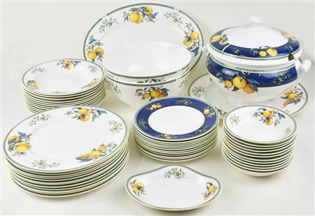 SERVIZIO DI PIATTI DA 12 IN PORCELLANA DI WEDGWOOD della serie Citrons del...
