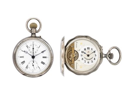 ANONIMO
Lotto composto da due orologi da tasca in argento, uno con cronografo l