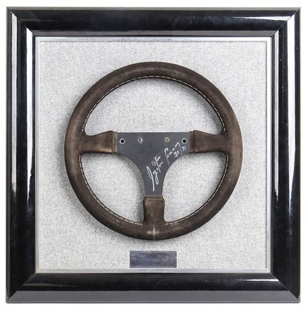 Ayrton Senna (1960-1994) - ​ Volante MoMo per McLaren Honda guidata dal pilota nel GP di Spagna 1990, autografato