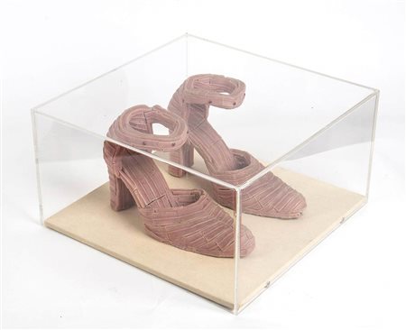 Savini Maurizio (1962) , Scarpe in Chewing gum