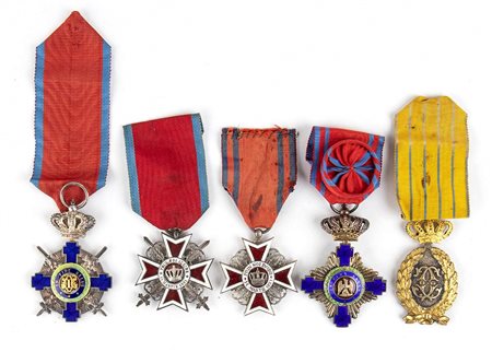 Lotto di 5 croci di cavaliere ed una medaglia di anzianità, Romania, prima metà XX sec.