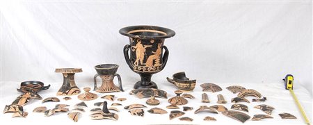 GROUP OF APULIAN AND CAMPANIAN VESSELS AND FRAGMENTS
5th - 4th century BC

