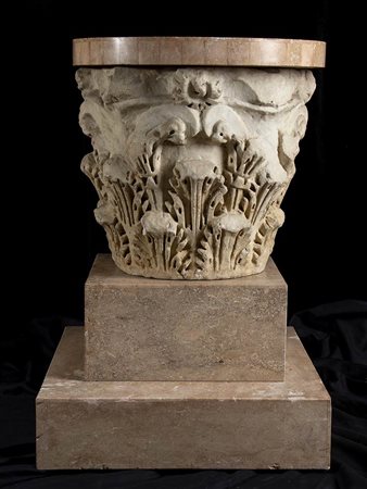 ROMAN MARBLE CORINTHIAN CAPITAL ADAPTED TO TABLE
Flavian Period, 1st century AD
