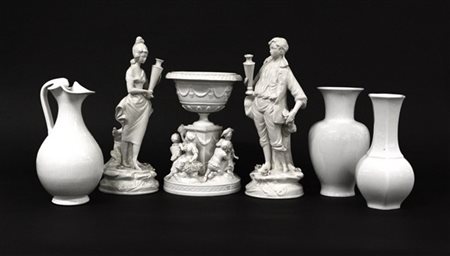 Manifature diverse, lotto composto da una brocca, due figure, due vasi ed un ce