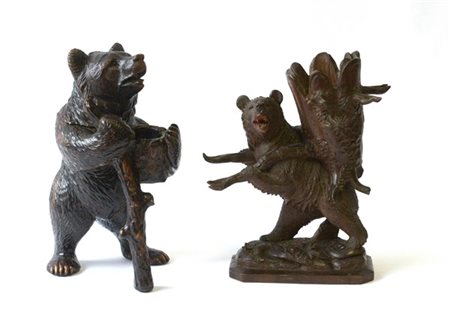 Lotto composto da un soprammobile ed un contenitore di materiali diversi raffig