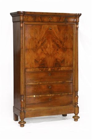 Secretaire lastronato in noce e radica di noce, anta ribaltabile celante nove c
