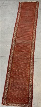 Tappeto Serabend, Persia, secolo XX, decoro Mir con file di Boteh su fondo ross