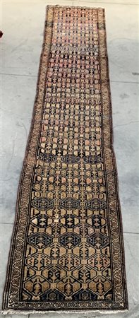 Tappeto Passatoia Malayer, Persia, inizio Secolo XX, decoro a griglia nei toni