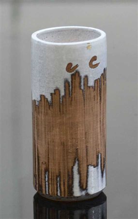 Kan Ho Vaso in ceramica smaltata sotto vetrina e decori in bronzo. Firmato alla