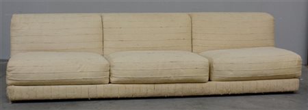 Paolo Tommasi Divano a tre posti con seduta e schienale imbottiti e rivestiti in
