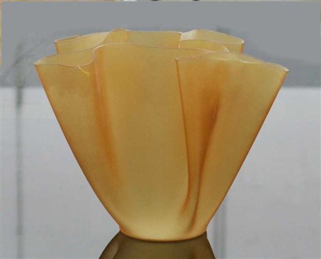 Pietro Chiesa Vaso modello "Cartoccio". Produzione Fontana Arte, Milano, anni '6