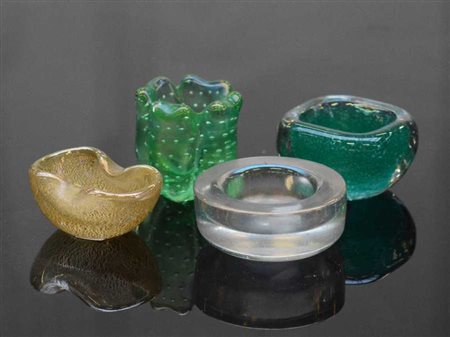 Manifattura di Murano
Lotto composto da quattro bomboniere in vetro soffiato tr