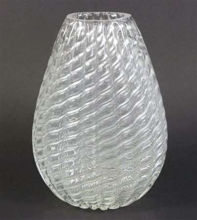 Flavio Poli (1900 – 1984) Vaso ottico, 1940- 1942;In vetro soffiato in...