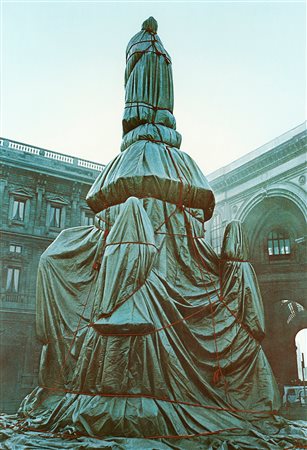 Christo e Jeanne Claude (Gabrovo, 1935 – New York 2020-Casablanca, 1935 – New York, 2009)  - Wrapped monument to Leonardo
