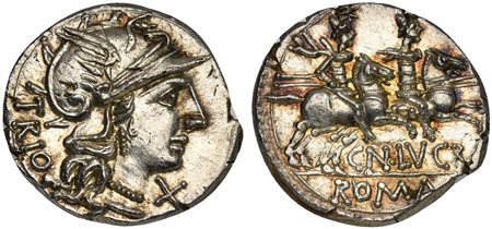 Cn. Lucretius Trio, Denarius, Rome, 136 BC; AR (g 4,06; mm 20; h 5); Helmeted...