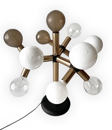 Lampada da tavolo, produzione Swiss Design, disegno Trix Hausmann. In...