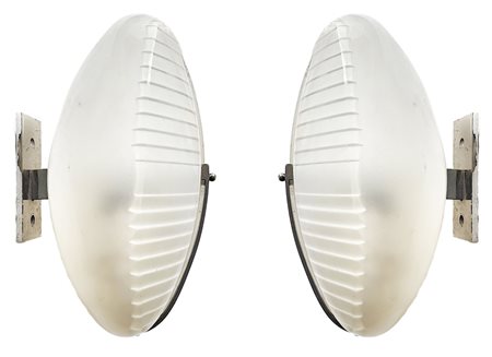 Gavina, disegno Vico Magistretti, modello Digamma. Coppia di applique...