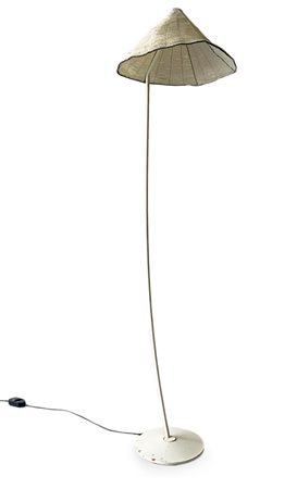 Leucos, disegno R. Pamio, modello Sarasar, lampada da terra, struttura in metallo laccato bianco finitura craquele colore bianco