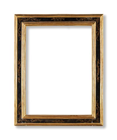 Cornice a cassetta in legno laccato e dorato, Toscana XVII secolo - Lievi...