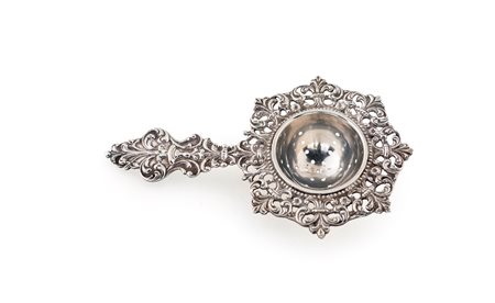 Colino in argento, fine XIX/inizio XX secolo - con ampia tesa traforata a...