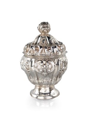 Zuccheriera in argento con coperchio, Genova, 1762 - a forma di bulbo su...