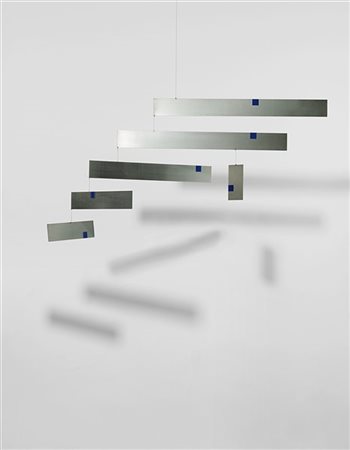 Bruno Munari "Macchina inutile" 1956-70
alluminio, smalti e fili di nylon
cm 80x