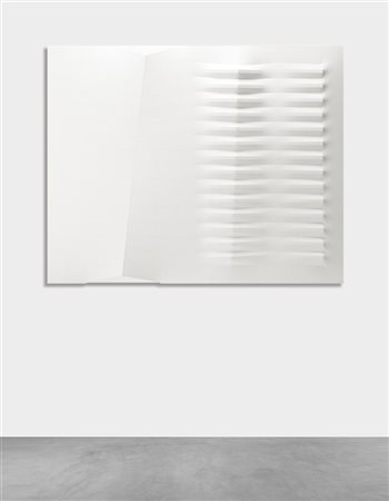 Agostino Bonalumi "Bianco" 1987
tempera vinilica su tela estroflessa
cm 130x162