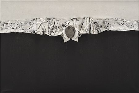 Jorge Eduardo Eielson "Camicia" 1963
camicia, acrilico e colla su tela
cm 80x120