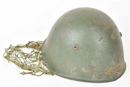 ELMETTO MILITARE IN METALLO verniciato verde completo di interno in cuoio e...