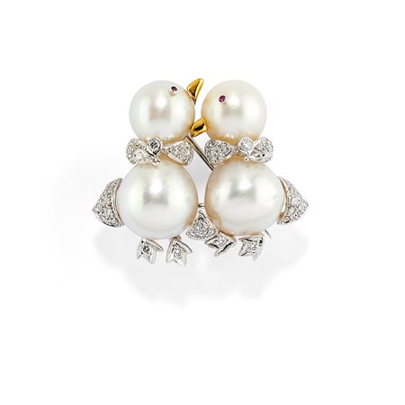 Spilla con perle, rubini e diamanti