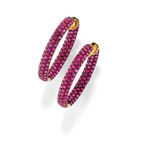 Orecchini con rubini