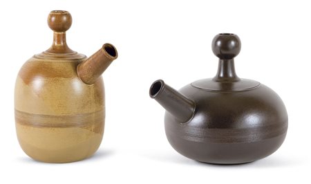 POZZI AMBROGIO - Coppia di fiasconi in ceramica smaltata serie TR 13. Marchio...