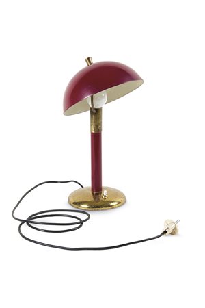 LAMPADA - Lampada da tavolo in ottone e metallo laccato. Paralume...