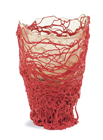 PESCE GAETANO - Spaghetti L rosso e trasparente. Vaso in resina siliconica...