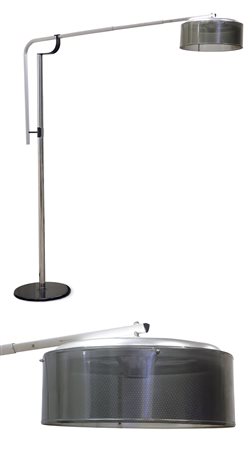 LAMPADA - Lampada da terra con braccio allungabile. Metallo cromato e...