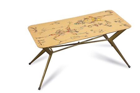 TAVOLINO - Tavolino con piano dipinto. Gambe in ottone zapponato. Firmato L....