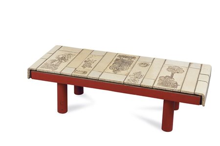 CAPRON ROGER - Tavolino in gres decorato con foglie impresse. Opera firmata...