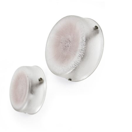 APPLIQUES - Coppia di appliques in vetro di Murano trasparente. corroso con...