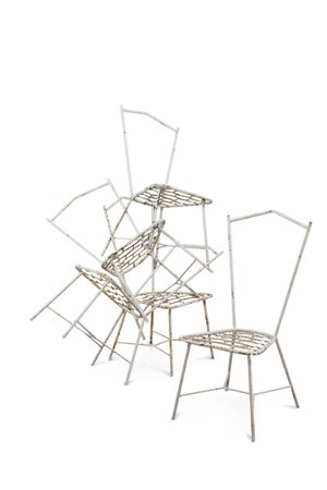 SEDIE - Cinque sedie da giardino. Struttura in metallo laccato mancanti di...