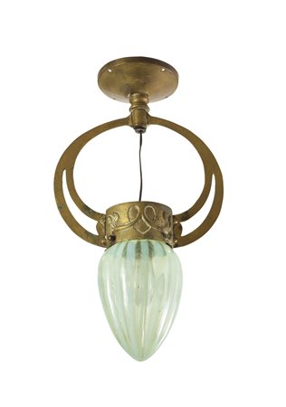 LAMPADARIO - Lampadario a plafone in stile floreale. Montatura in fusione...